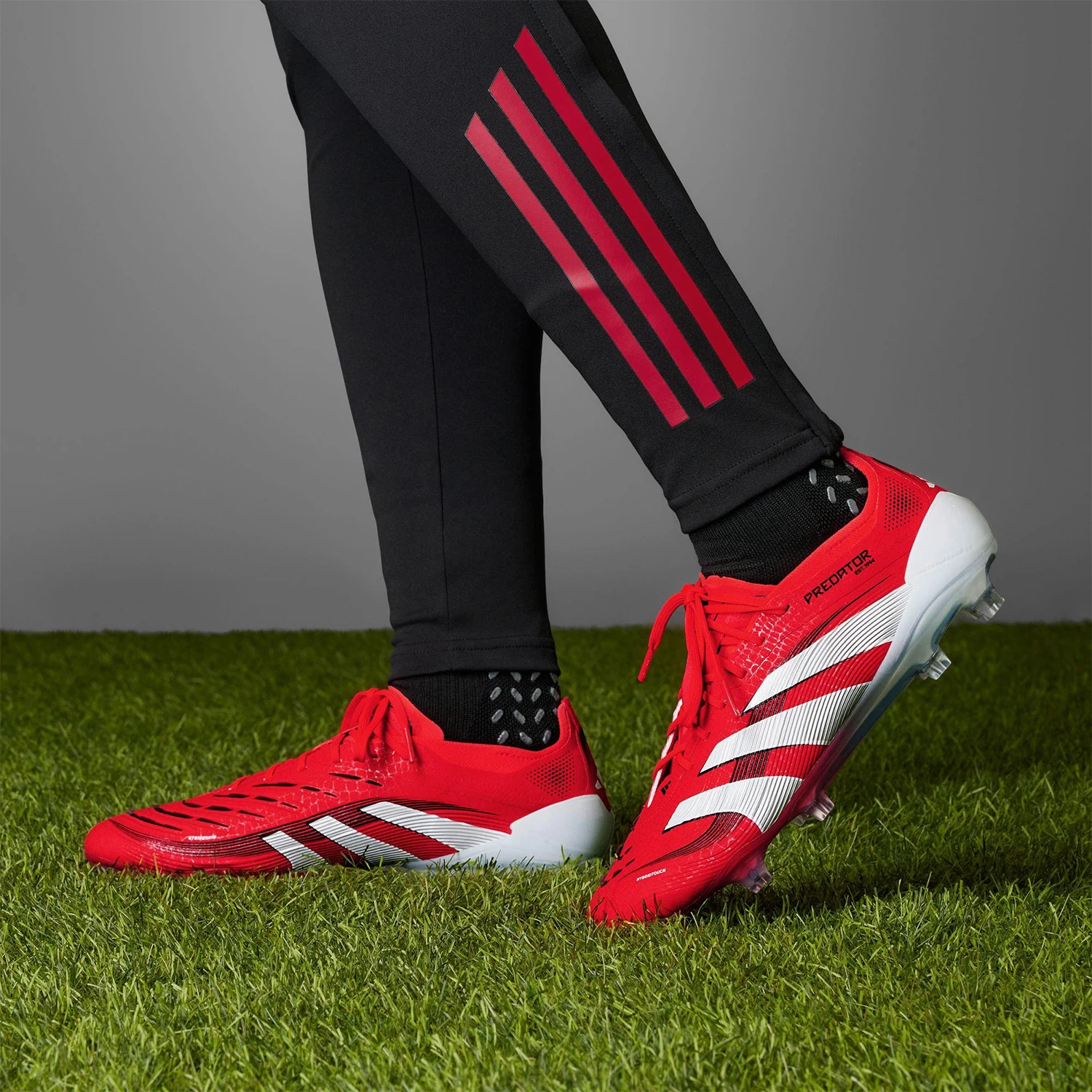 Adidas genuine new men's low top cushioned and wear-resistant sports football shoes ID8966