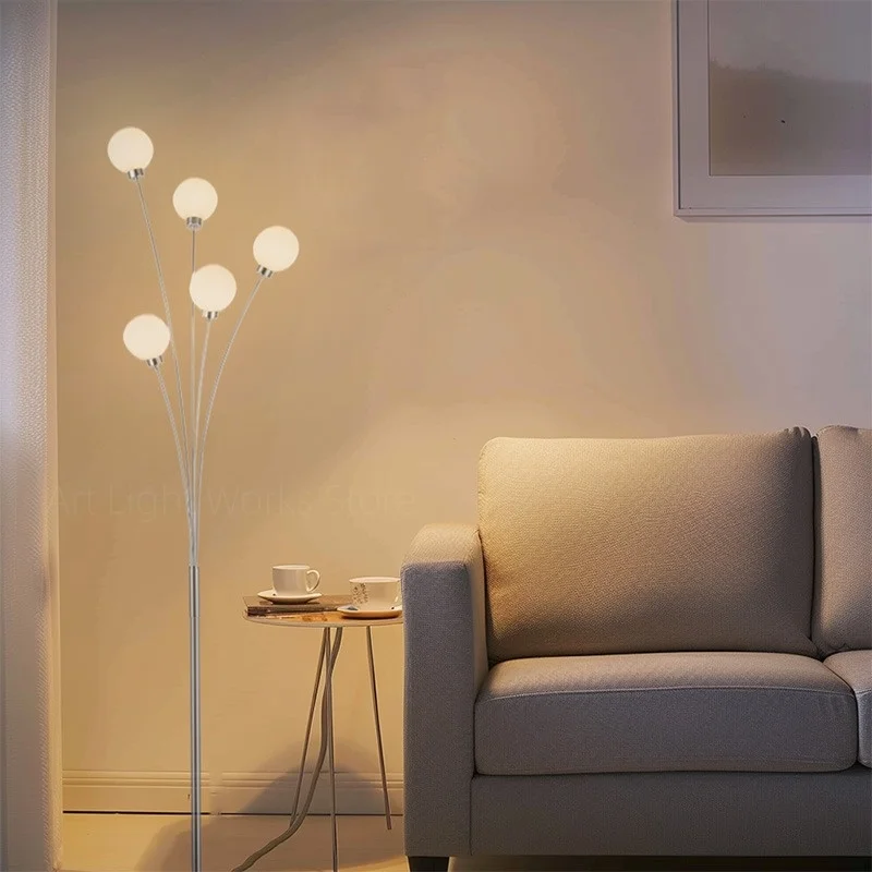Floor Lamp Living Room High-End Luxury Artistic Sofa Beside Standing Ambience Bedroom Designer Creative Decorative Lamp