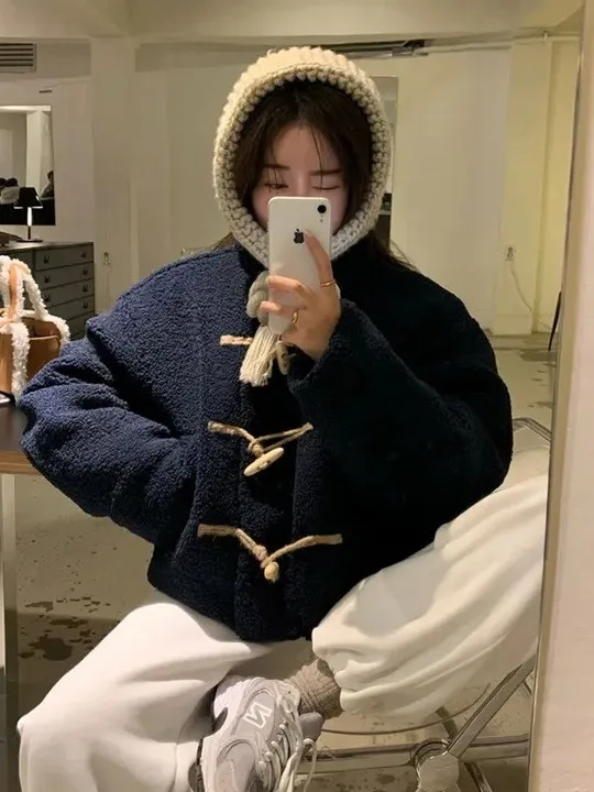 Faionable Chic Women's Winter Coat Warmth Fluffy Outerwear Korean Sle Loose Fit ort Length Button up Outerwear