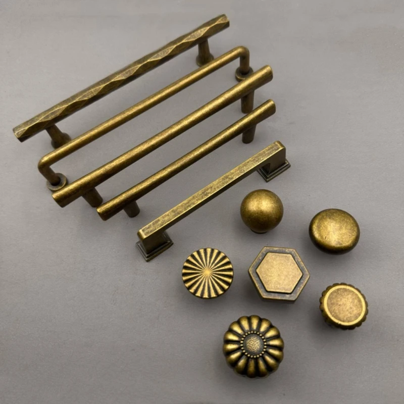 Antique Bronze Solid Cabinet Door Pulls Single Hole Drawer Knob Zinc Alloy Furniture Handles Kitchen Cabinet Wardrobe Door Knobs