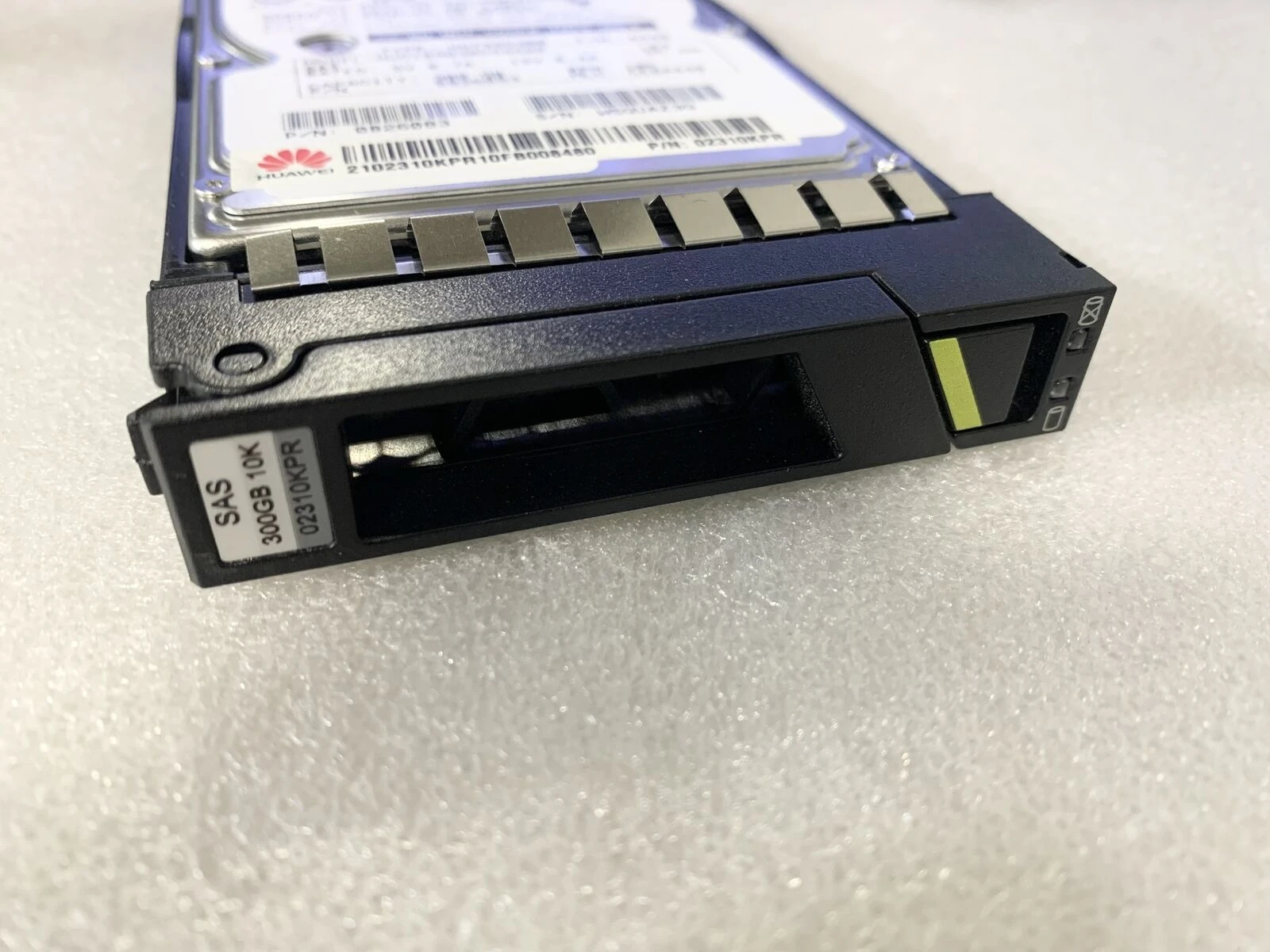 Серверный жесткий диск 02310KPR 300G SAS 10K 2.5