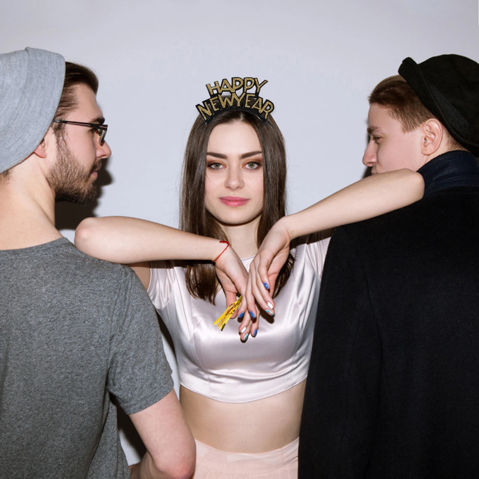 

New Year Party Hats Black Gold Colorful Necklaces Paper Crowns Blowers Set Decorations Adults Indoor Outdoor New Years Eve