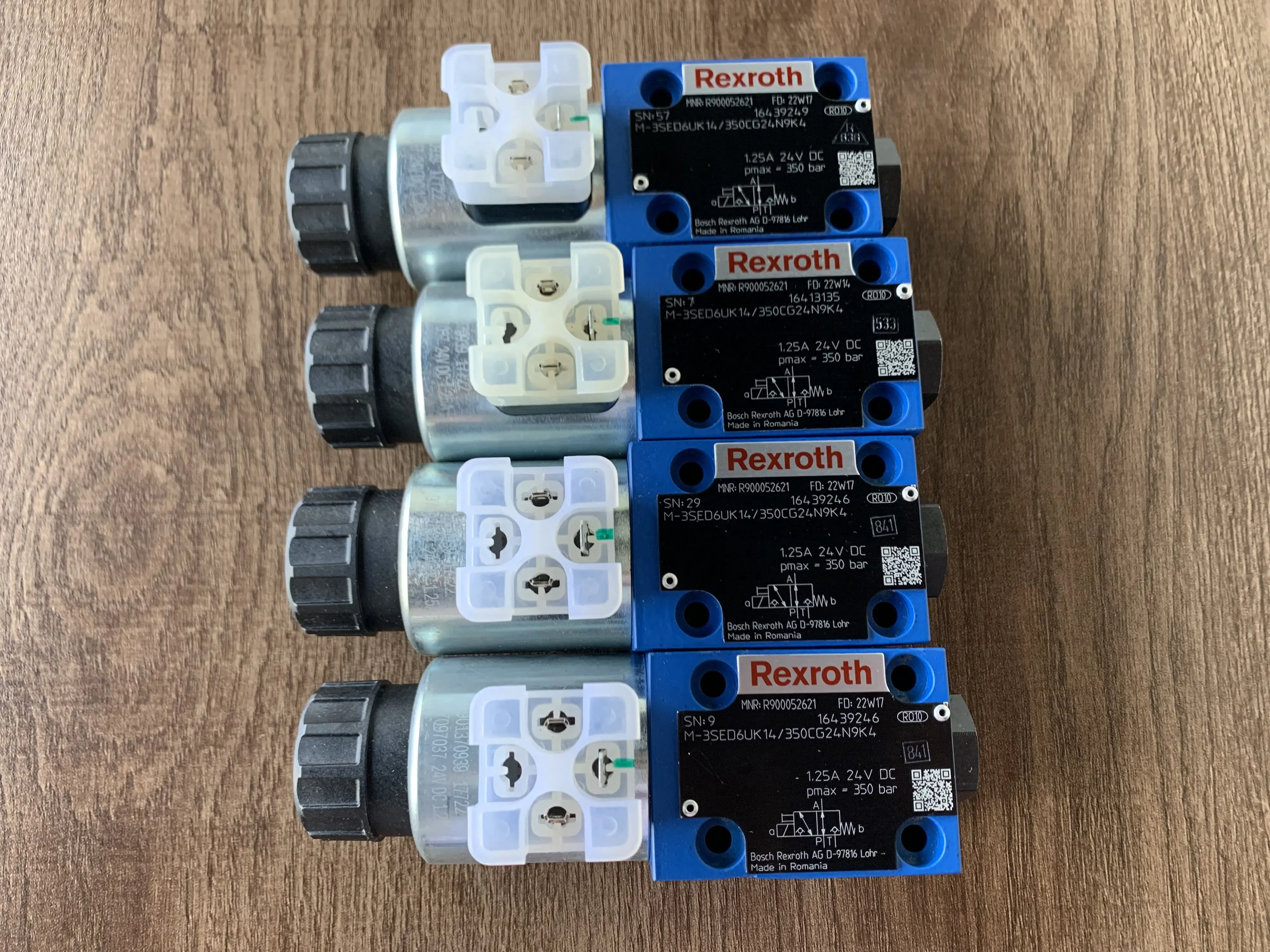 M-3SED-válvula solenoide Original, M-3SED6UK1X/350CG24N9K4, R900052392, M-3SED6CK1X/350CG24N9K4, R900052621, rex roth, 350CG24N9K4, 6 unidades