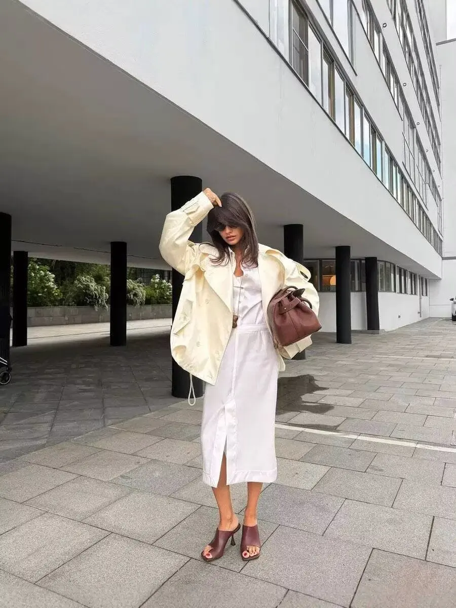 2025年秋 ターンダウンカラー ダブルブレスト 長袖 純白 ショートジャケット レディース レトロ ストリートスタイル トレンチコート