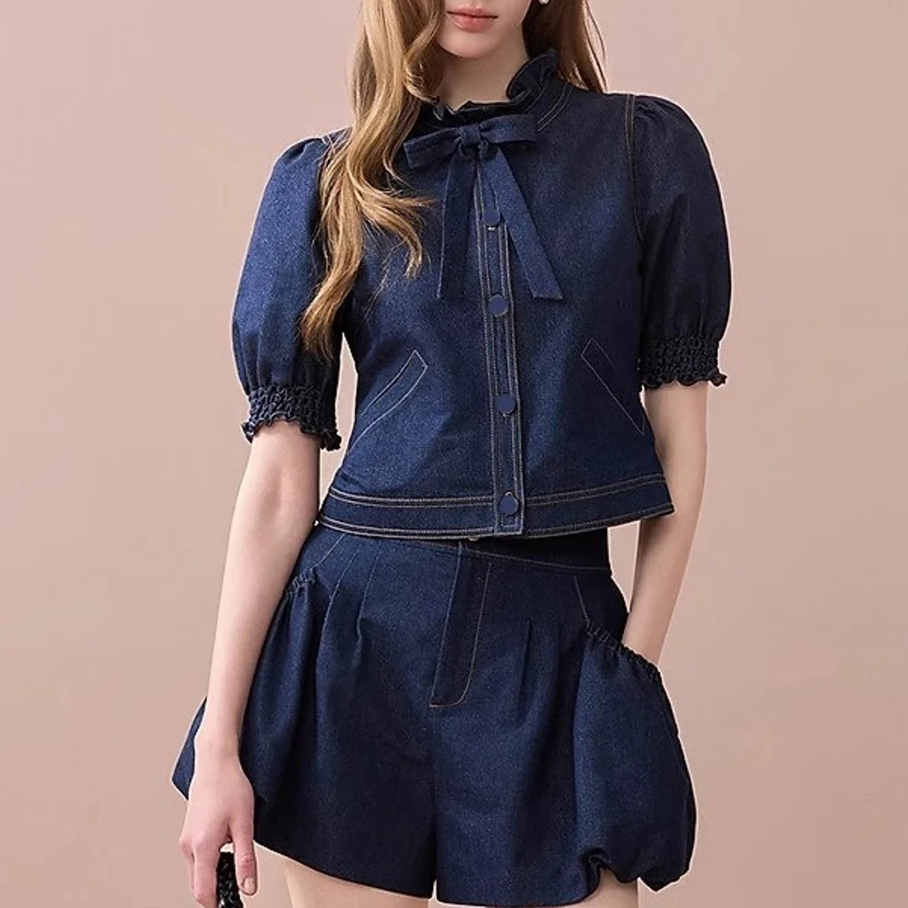 TWOTWINSTYLE الأزرق تقسم القوس قطعتين مجموعة الإناث الياقة المدورة قصيرة الأكمام سترة أنيقة المرأة فستان أطفال مع سروال داخلي الصيف موضة جديدة