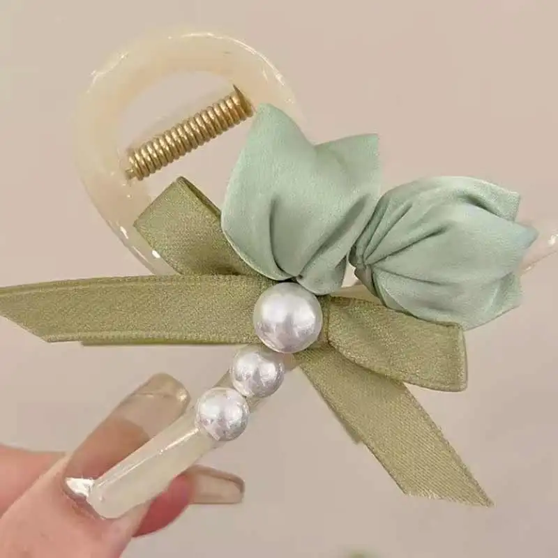1pcs  Super Fairy Tulip Summer Shark Clip High-End Korean Style Women's Hairpin Grab Clip for Women