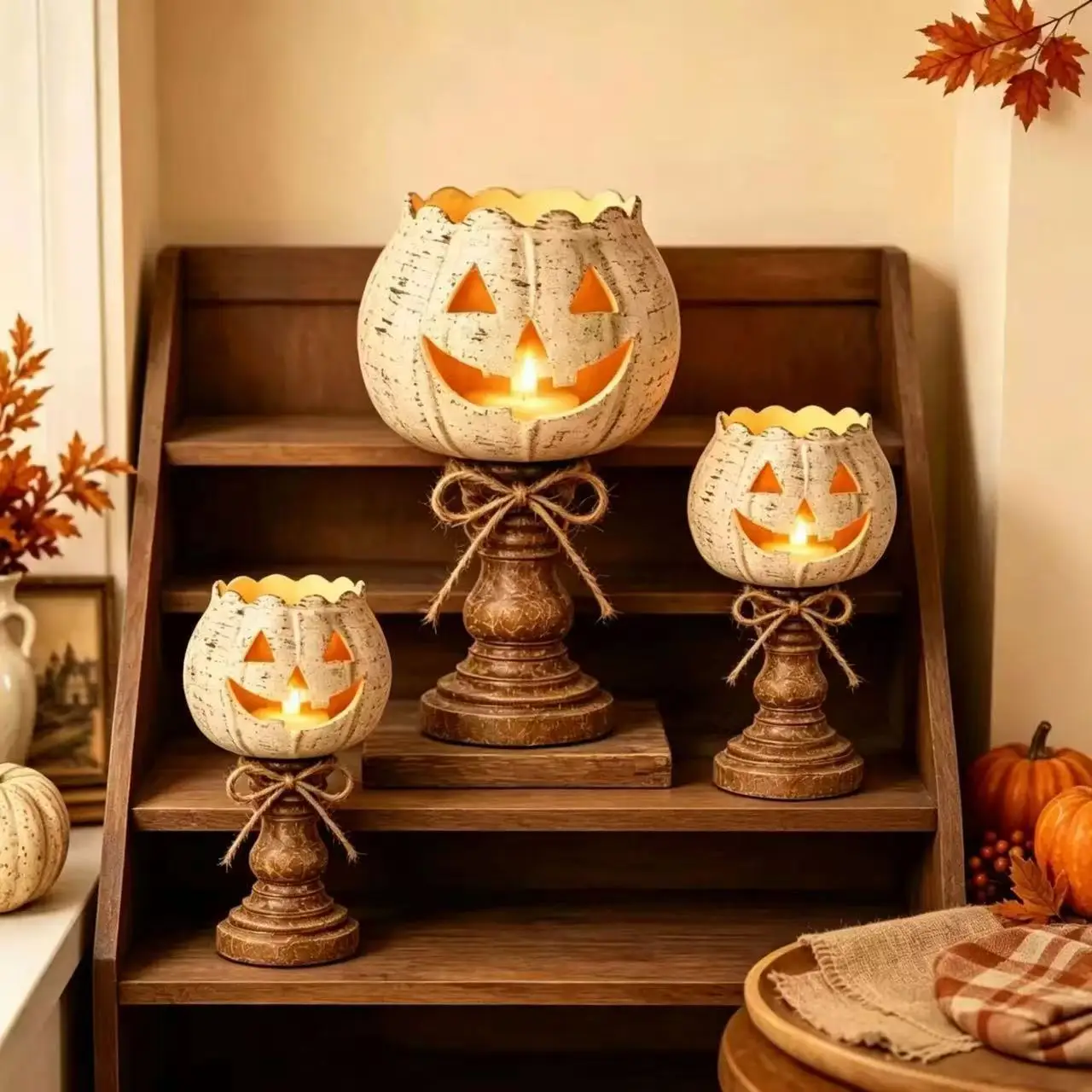 Rustic White Pumpkin Candlestick Halloween Pumpkin Tealight Candle Holder Resin Jack O Lantern Halloween Decoration Ornament
