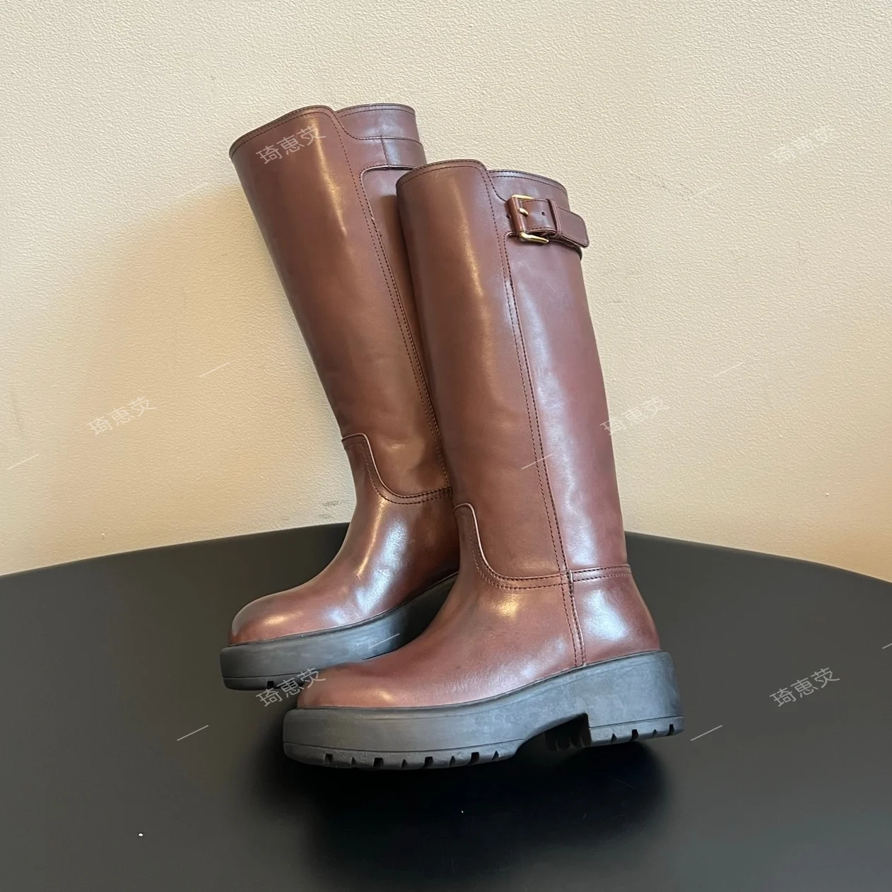 2026 Winter New Arrival Round-Toe Chunky-Heel Leather Belt-Buckle Riding Boots – Versatile Below-the-Knee and Slimming Long Boot