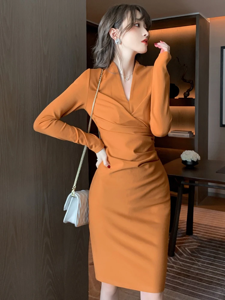 sexy business clothes 🫦 Sexy Secretary Girl Office Clothes Business・ 3D File for ・Cults main image 0