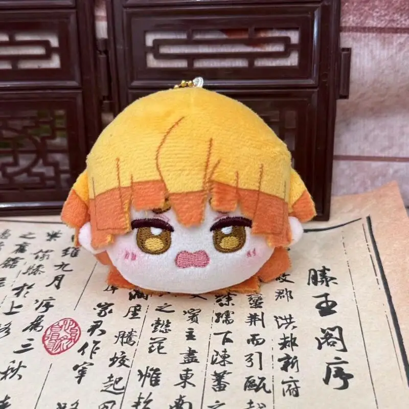 شيطان القاتل Agatsuma Zenitsu قلادة لطيف Kanroji Mitsuri الإبداعية المفاتيح Kawaii هدية عيد حلية ظهره الديكور
