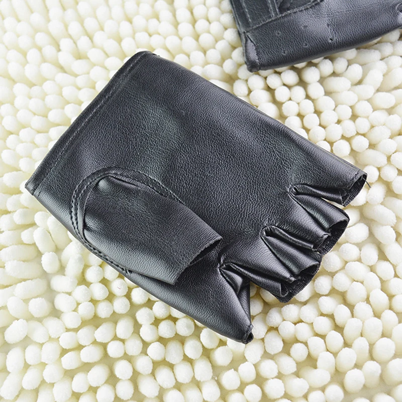 Guantes de cuero negro sin dedos para hombres y mujeres, guantes de medio dedo para conducir, moda, nuevo