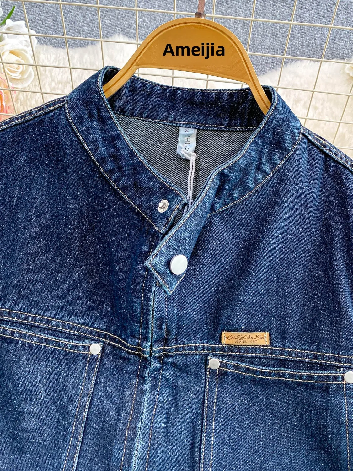 แจ็คเก็ตยีนส์สีน้ำเงินเข้มทรงหลวมสไตล์ฮ่องกงย้อนยุค ซิปยาว คอตั้ง ทรงสลิม สำหรับผู้หญิง เสื้อคลุมอเนกประสงค์สำหรับฤดูใบไม้ร่วง
