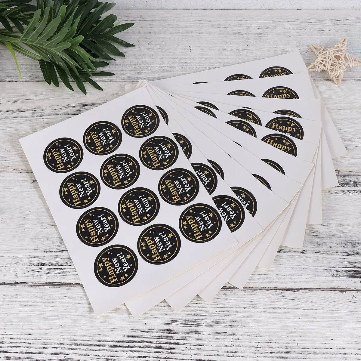 

144pcs Happy New Year Round Stickers For Cookie Bags Baking Packaging Self-Adhesive Sealing Labels Gift Box Decoration Diy Craft