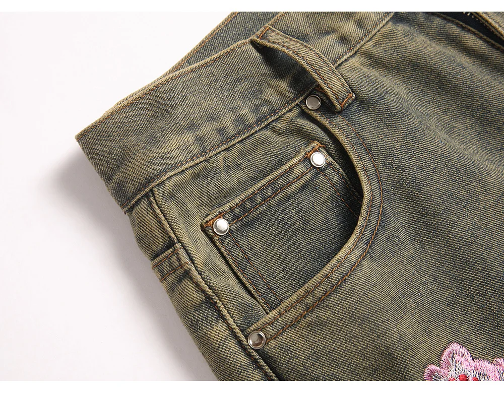 Herren-Jeans mit Sakura-Stickerei, Streetwear, Boot-Cut-Hose, ausgestellter Saum, ausgestellte Hose mit Rissen und Kirschblüten-Design – Detail 27