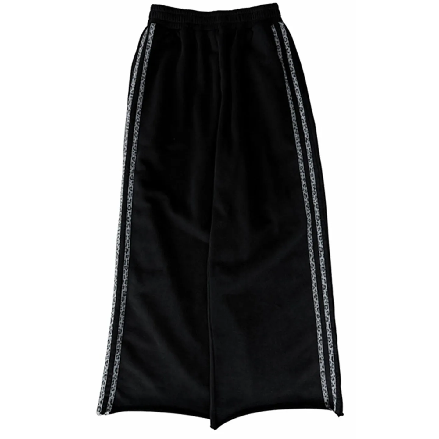 

Прямые повседневные брюки, свободные и универсальные для весенних и осенних сезонов.