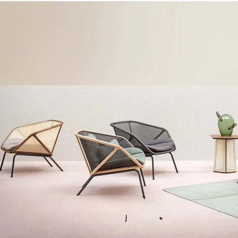 جديد الصينية الرجعية الخشب الصلب مضفر الروطان كرسي الاستجمام الشمال شرفة مسند الظهر القهوة مسند الذراع كرسي الطعام