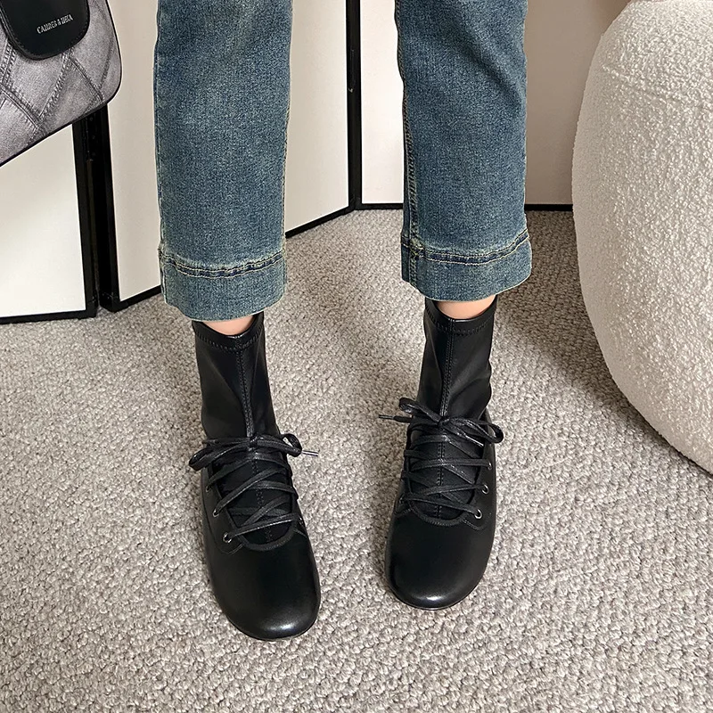 Arden Furtado 2025 Autumn cowhide Cross tied Short boots Round toe pull-on Low heel  simple style Commuter Women's Boots