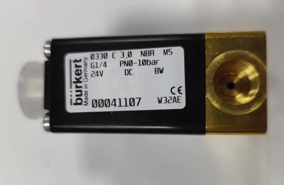 

00041107 0330C 3.0 NBR M5 Burkert switching valve 0330C 3.0 NBR M5 G1/4 PN0-10bar 24VDC 00041107