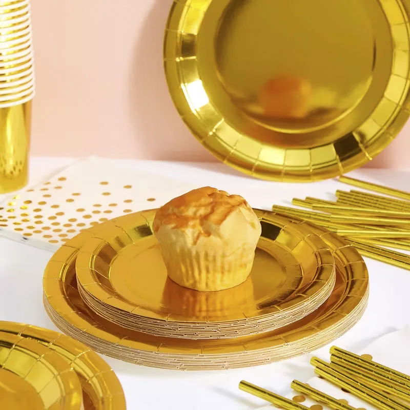 60-teiliges goldenes Einweg-Geschirrset, elegante Pappteller, Becher, Folien-Servietten für Hochzeiten, Geburtstagsfeiern, Dekorationen und Zubehör. – Detail 4