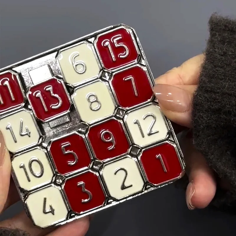 Quebra-cabeça deslizante digital Huarong Road para crianças – Brinquedo educacional para treinamento cerebral, alívio do estresse para alunos do ensino fundamental para matar o tempo