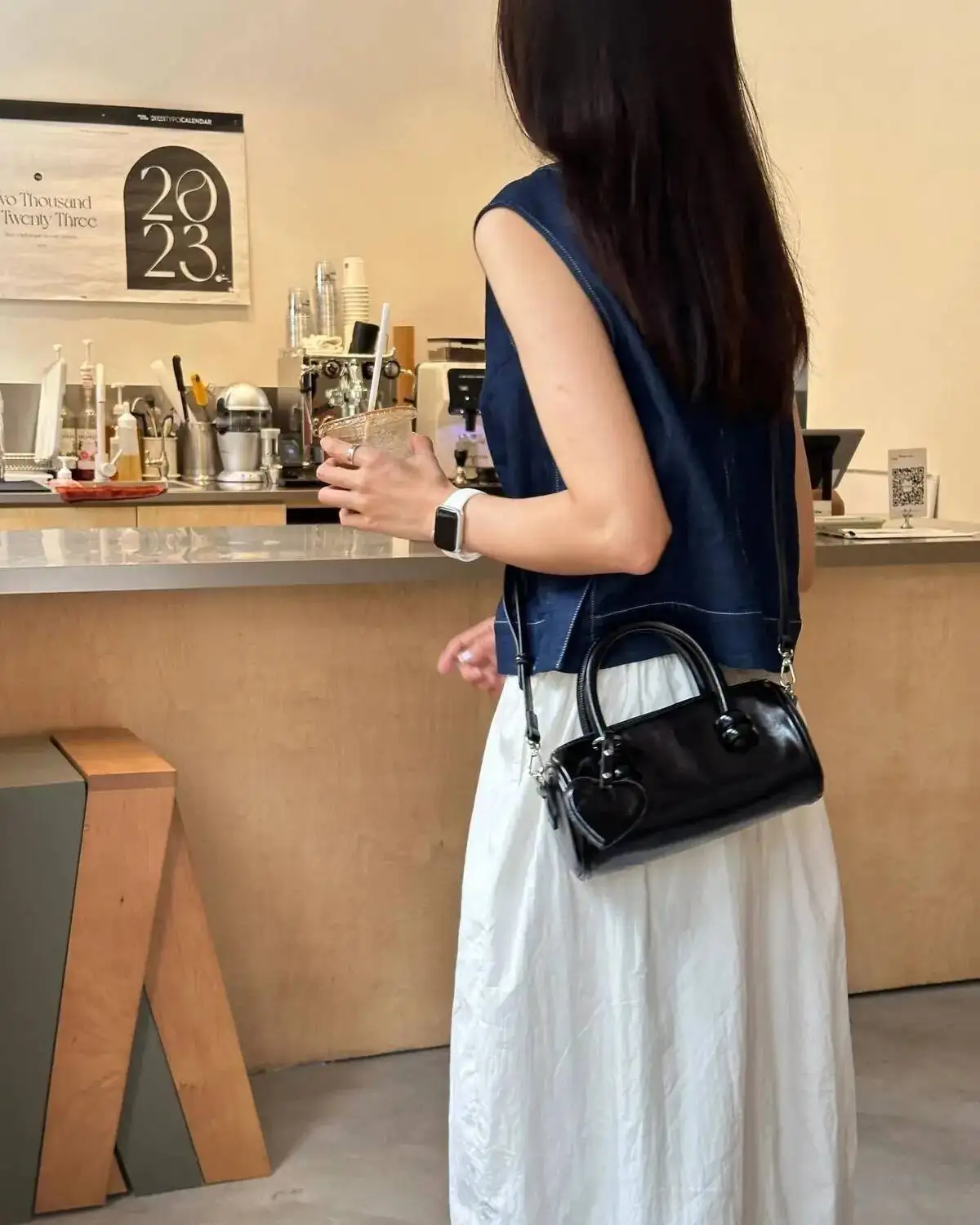 Bloom Vintage Pu Leather Black Messenger Bag Women New Retro Handle Crossbody Bags Ladies Boston Pillow Y2k Handbag Aesthetic