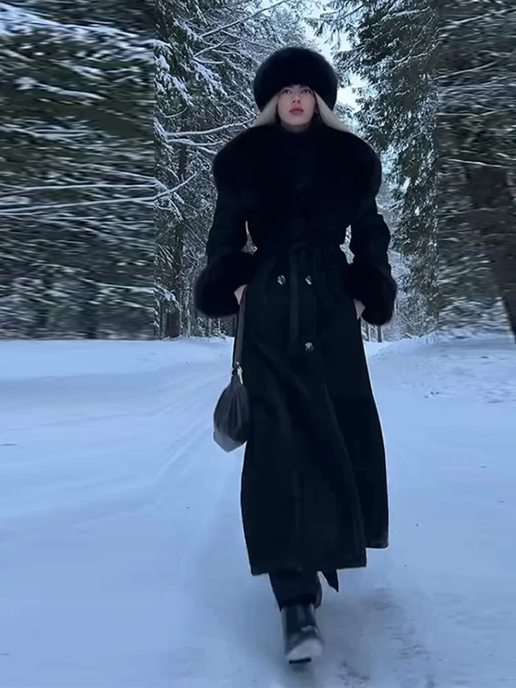 معطف نسائي طويل من الفرو المنفوش أنيق بأربطة وأكمام طويلة ورقبة على شكل حرف v سترات نسائية موضة شتاء 2025 ملابس خارجية فضفاضة للسيدات