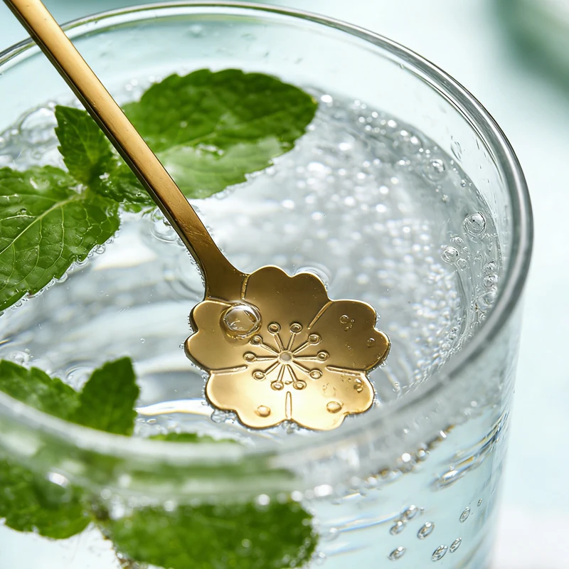 5pcs Ice Cream Flower Spoons Stainless Steel Long Handle Golden Tea Spoons Coffee Floral Spoons Household Kitchen Accessories