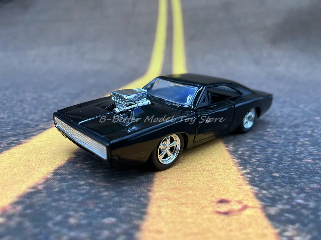 1:32 Diecast Car Model Toy Dodge Charger R/T Miniature Replica