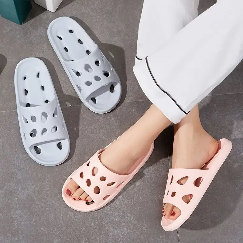 Bathroom Slippers Women Leaking Sandals Cheese Slides Summer Eva Shoes For Men Soft Anti-Slip Flip Flops Couples Indoor Slipper