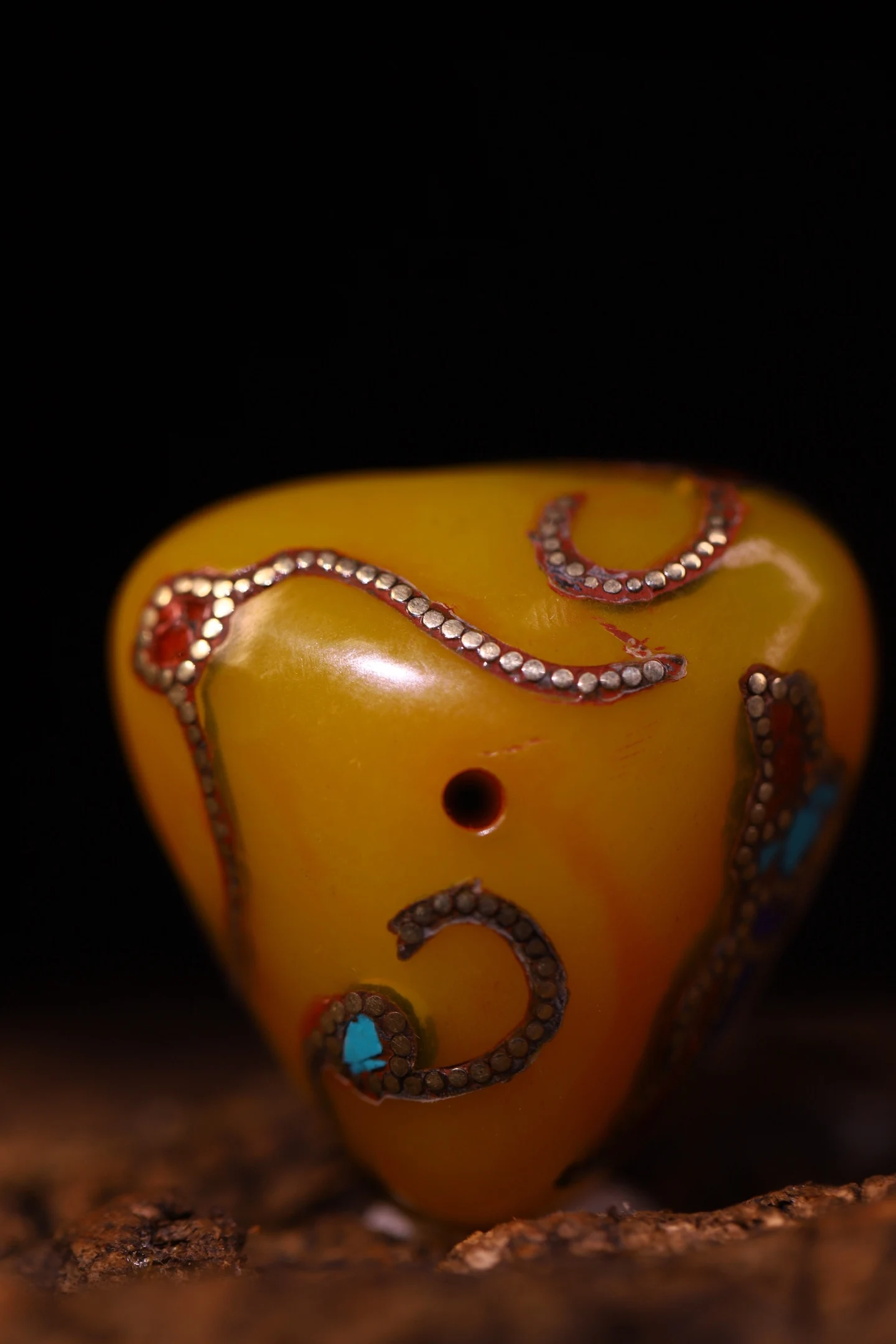 Old Beeswax Mosaic Gem Tibetan Silver butterfly pattern heart shape Honey wax Pendant Amulet Dharam Town house Exorcism