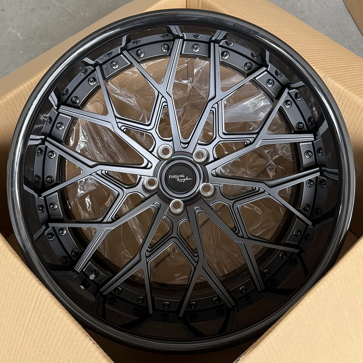 XianglunHigh Quality FORGING KINGDOM 6061-T6 Forged Aluminium Alloy Automotive Wheel Hub New 17-26 Pulgadas 5*112 5*114.3 5*120