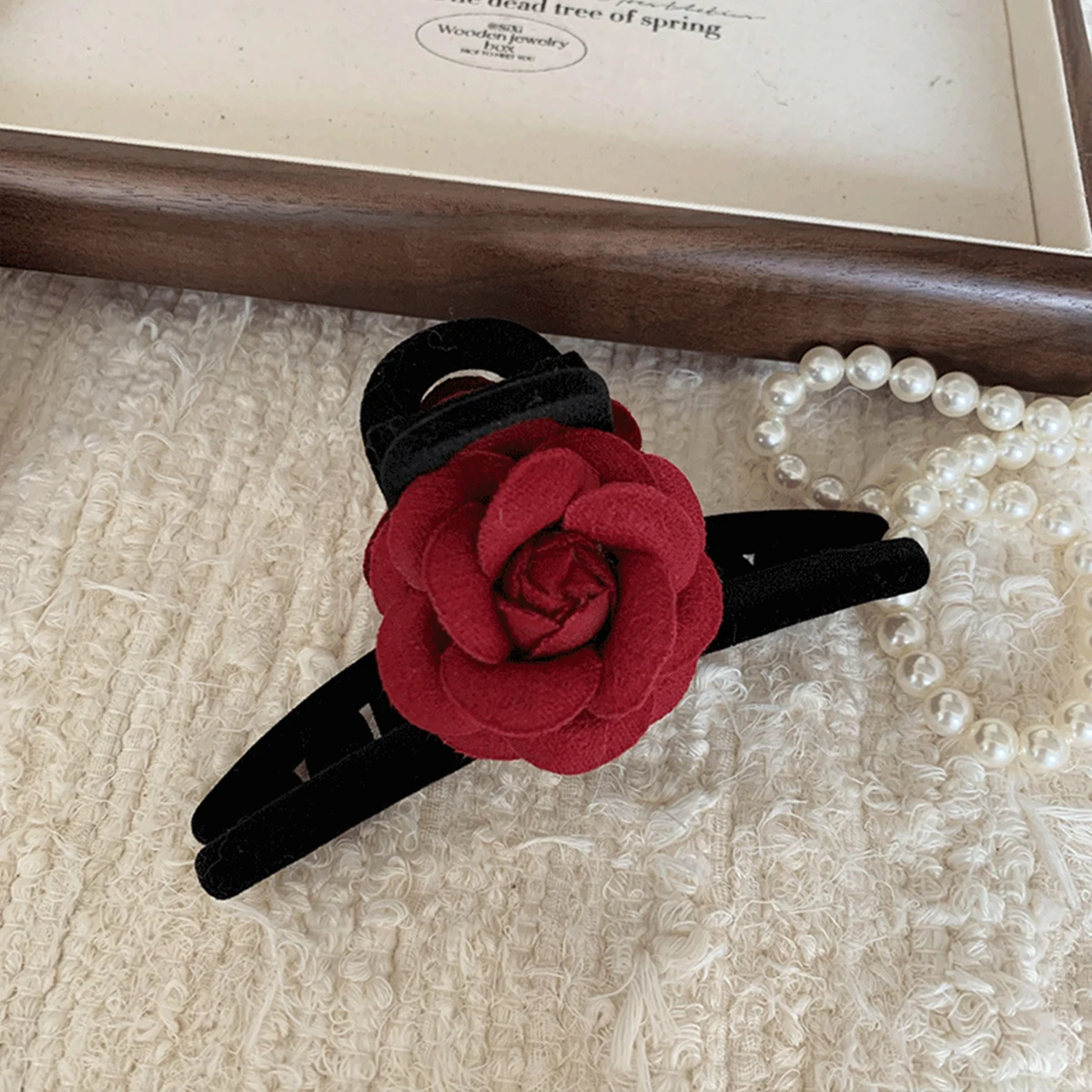 1 Stück Koreanische Elegante Rote Rosen-Haarspange, Herbst- und Winter-Vintage-Samt-Haarklammer, Geeignet für Dickes Haar, Hochwertig – Detail 6
