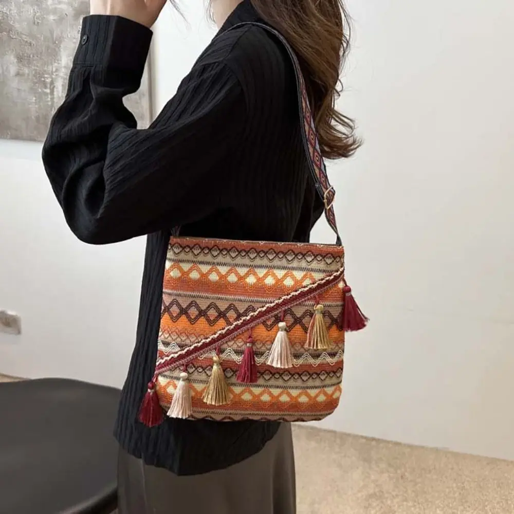 All-match Tassel Ethnic Style Crossbody Bags Woven Handbag Fringe Shoulder Bag Large Capacity Geometric Bohemian Phone Bag Women