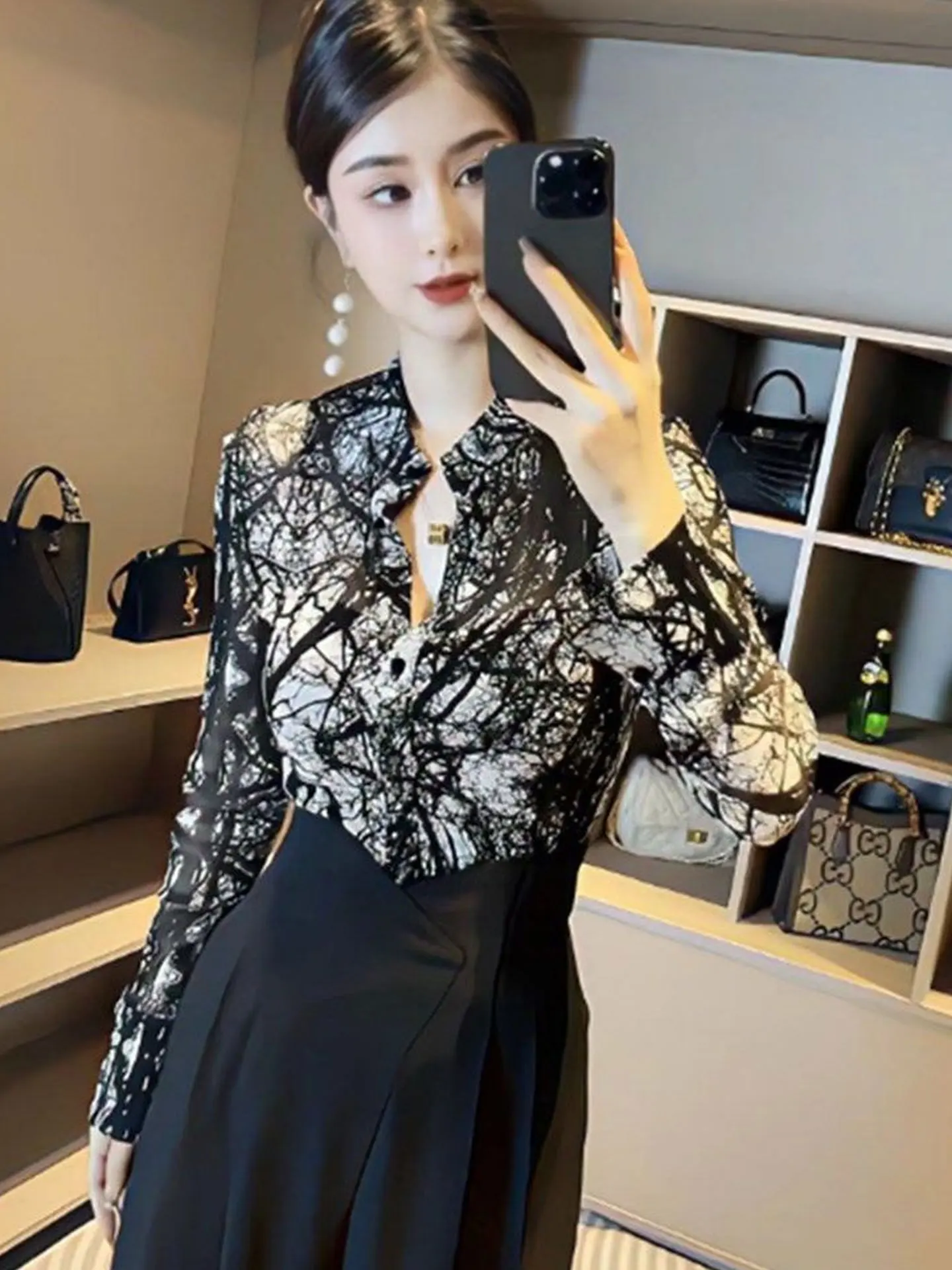 

Элегантный топ с длинным рукавом и воротником-стойкой, в стиле колор-блок, весенний, модный, омолаживающий, премиум-класса, в корейском стиле