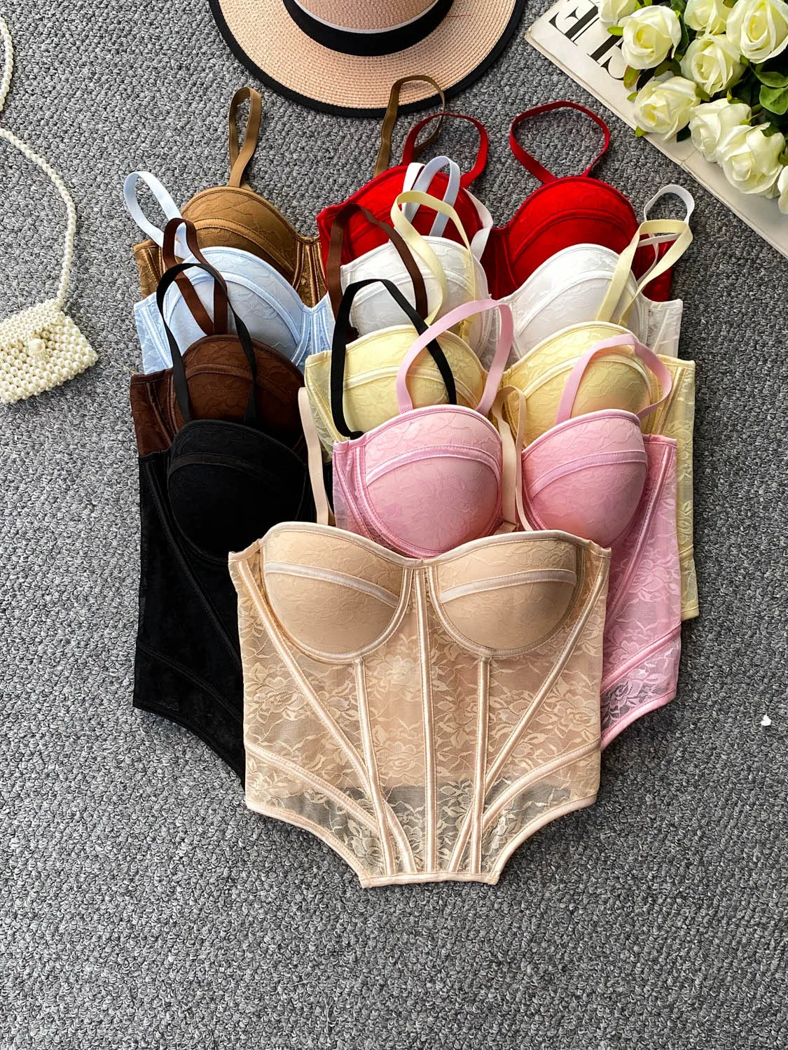 Women's Short Crop Top Bandeau Vest with Chest Pad Fishbone Support Gathered Slimming Sexy Strapless Tank Top Summer Outfit