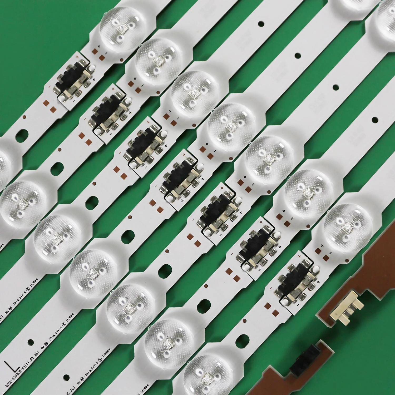 شريط إضاءة خلفية ليد لسيارة سامسونغ ، 15 مصباح ، 55 "، 2014SVS55 ، ، 334494a ، 5750dca ، UE55HU7100 ، UA55HU7800 ، UE55HU7200