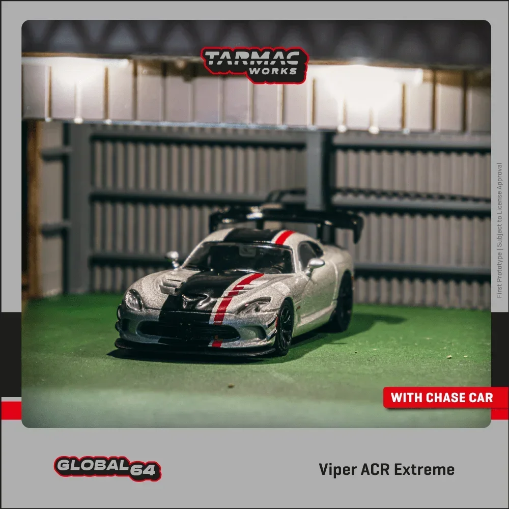 

Tarmac Works 1:64 Viper ACR Extreme Silver Metallic Diecast Diorama Car Model Collection Miniature Toys