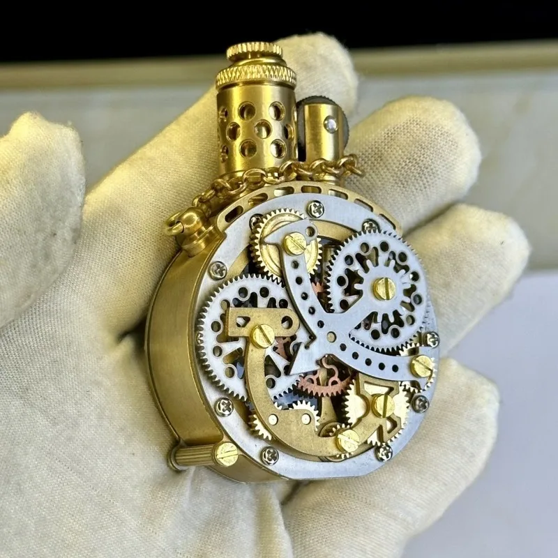

new Steampunk brass transparent oil tank fuel lighter, gear linkage creative lighter, cigarette accessories, men's gift