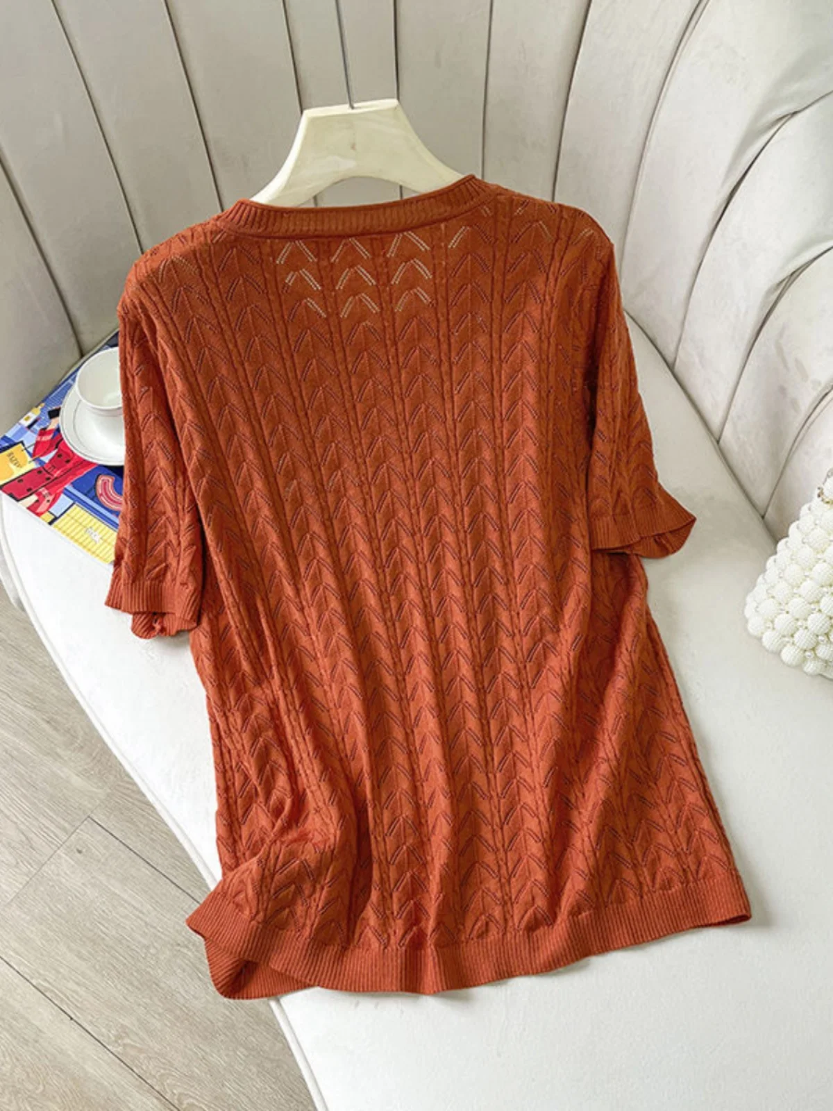 เสื้อยืดไซส์ใหญ่สำหรับผู้หญิง ฤดูร้อน ทรงกลม ผ้าถักแบบโปร่ง ปิดหน้าท้อง ทรงหลวม สไตล์เกาหลี เสื้อยืดบาง