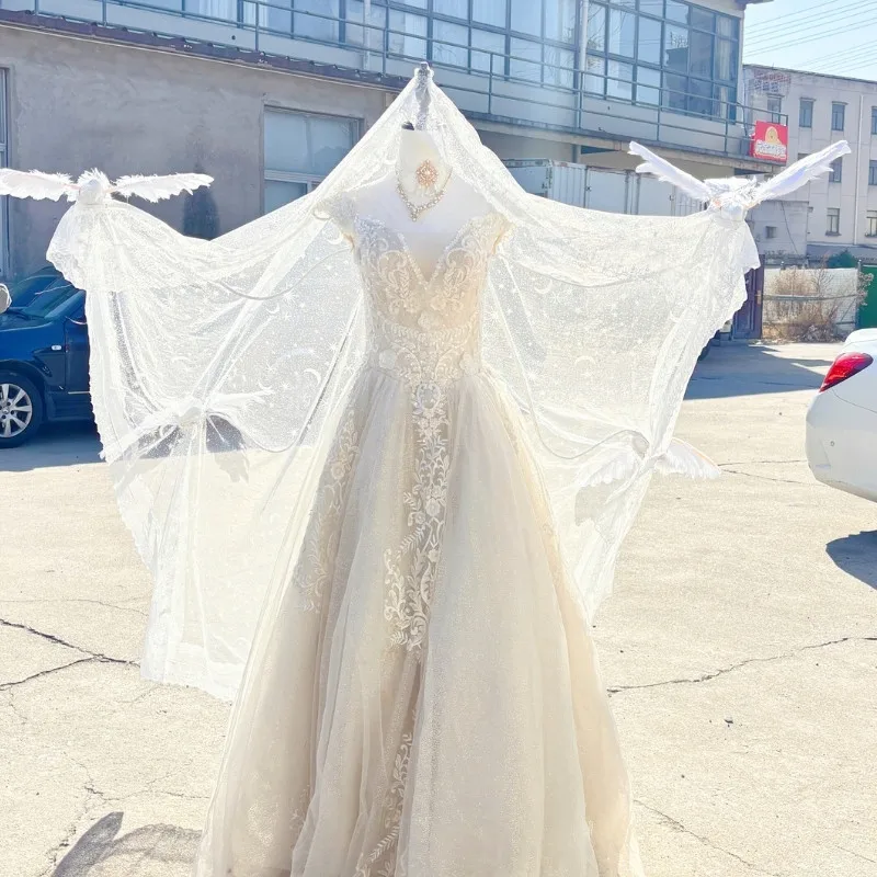 Electric Bird White Pigeon Headgear Friend Colombia Big Qiao Hua Marriage Mikasa Bride Wedding Dress Wedding Style