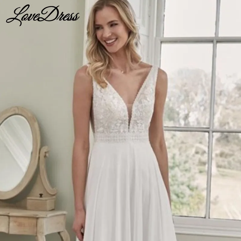 LoveDress Платье Свадебное шифоновое с глубоким V-образным вырезом, без рукавов