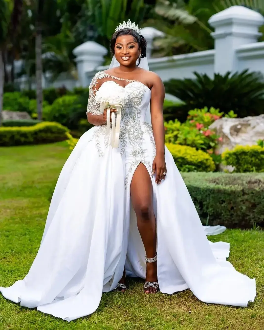 

Customized Plus Size Mermaid Wedding Dresses for Bride Detachable Train Bridal Gowns for African Black Women One Shoulder