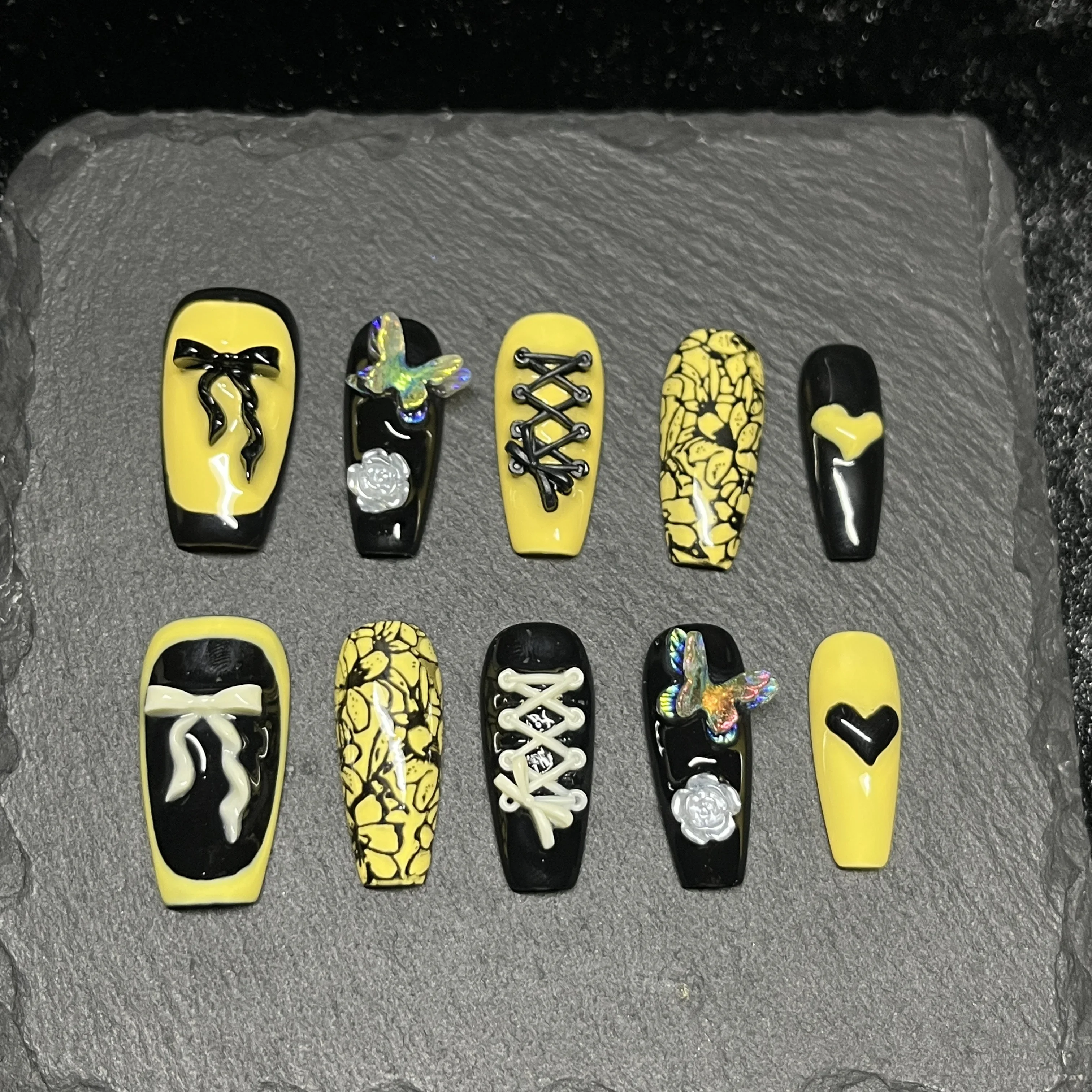 10 Stück handgemachte Nägel zum Aufdrücken, süße 3D-Schleife, Rüschen, langer Sarg, rosa, weiß, glitzernd, Kawaii-Blumen, künstliche Nägel, Acryl für Frauen