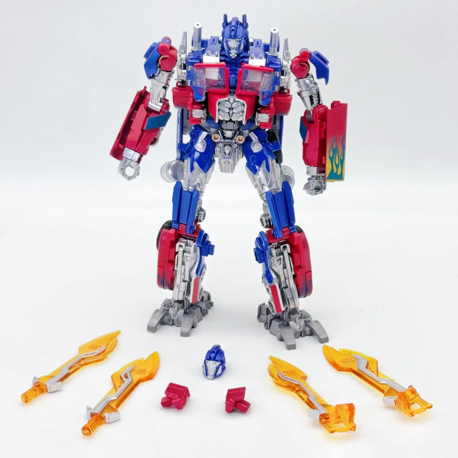 Nouveau BAIWEI Transformation TW1022 EX Version 17.5 cm KO chef-d 'œuvre Figure jouet commandant Prime déformation voiture Robot