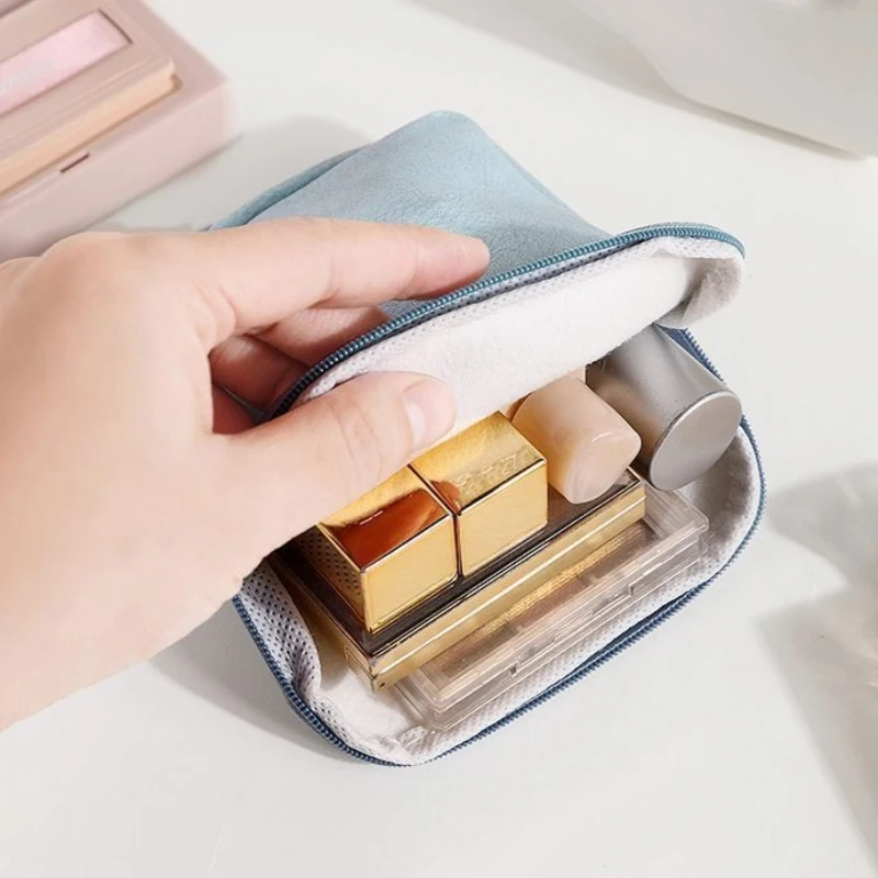 

Sanitary Napkins Organizer Bags Women Portable Makeup Lipstick Travel Organizer Bag Multifunctional Mini Earphone Storage Pouch