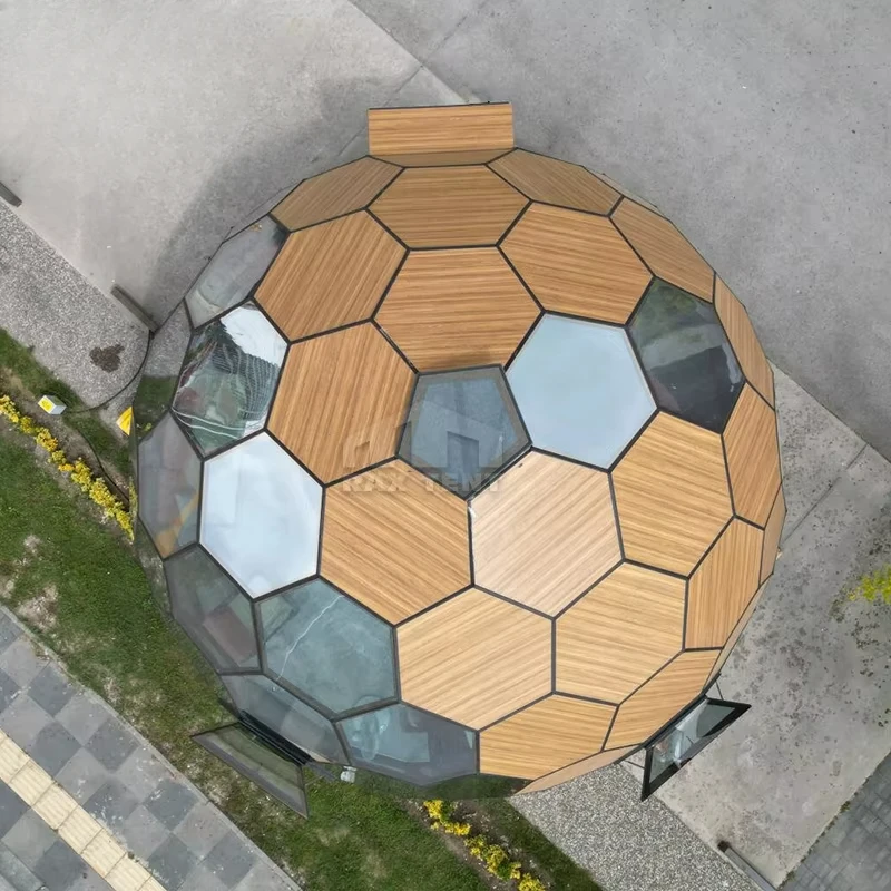 A new type of wooden honeycomb glass dome house for luxury hotel tents