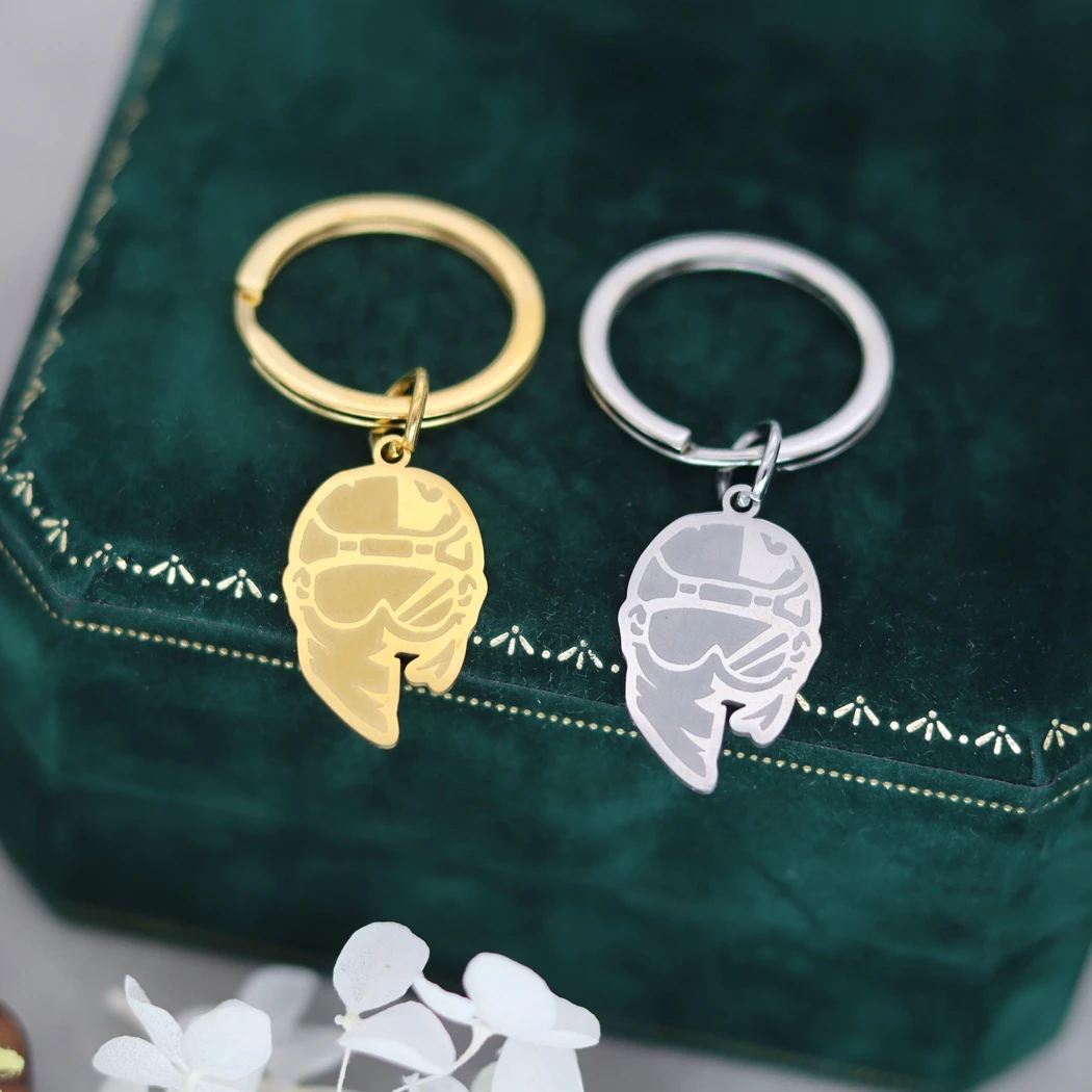 

Stainless Steel Custom Name Keychains Women Snowboarder Helmet And Goggles With Bandana Key Ring Trendy Jewelry Keyring Men Gift