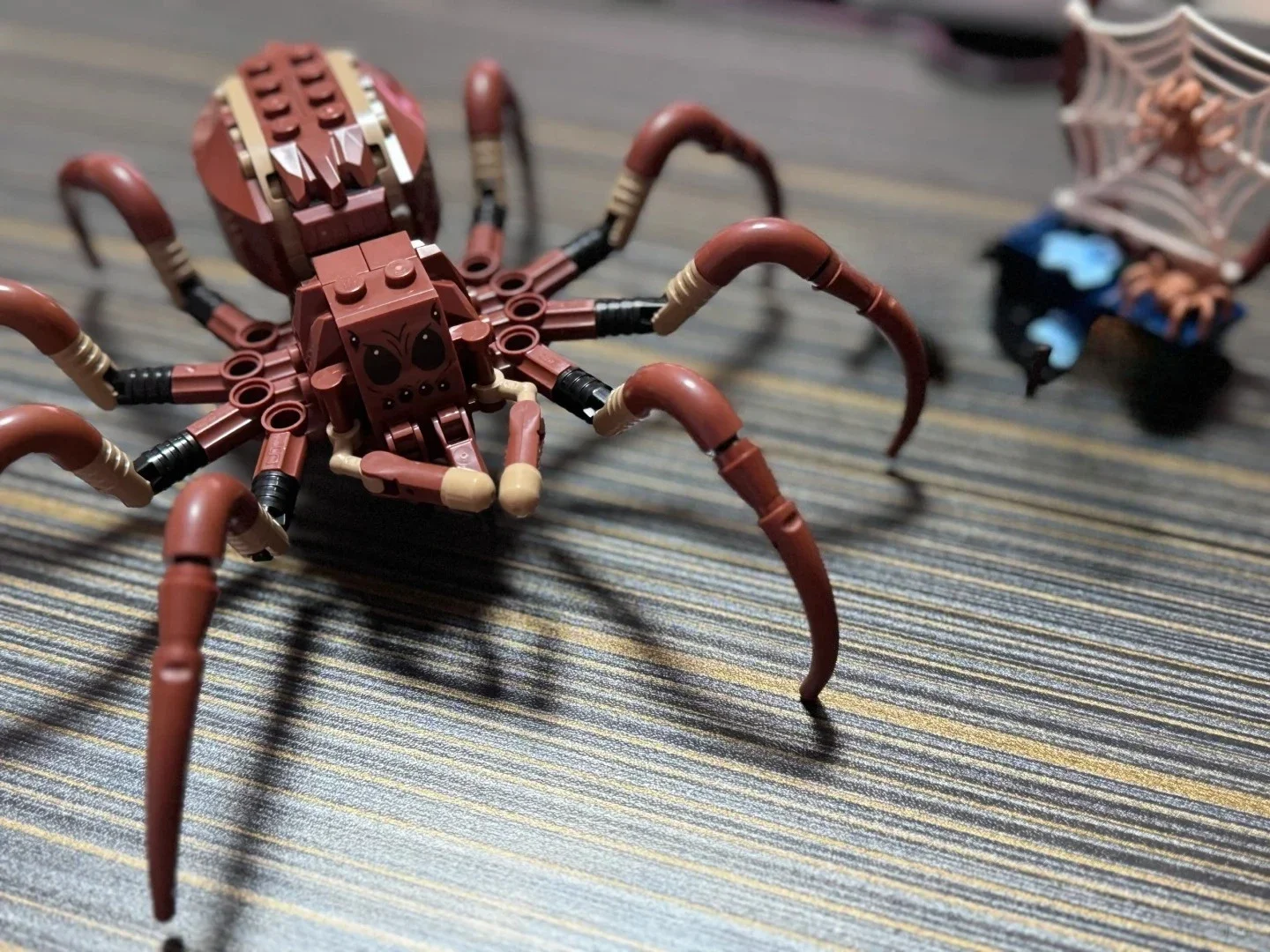 

195pcs Biological in The Forbidden Forest - Set with Spiders - Magical Creatures Figurines - 2 Character Minifigures Gift