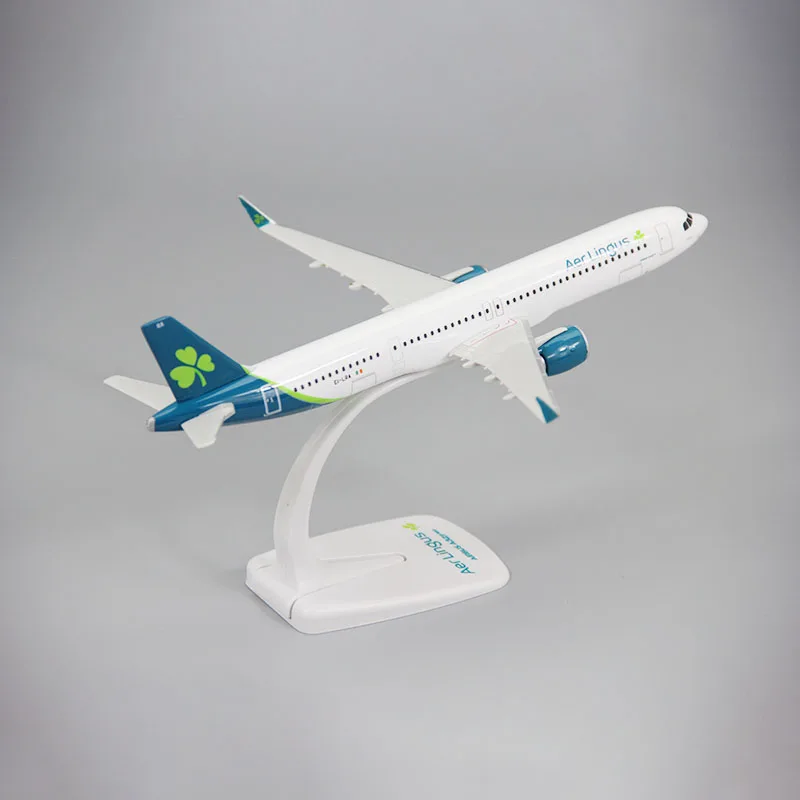 Plastic Assembly Plane Model 1:200 For A321neo A321 Ireland Airline Aircraft Plane Toy for Collection