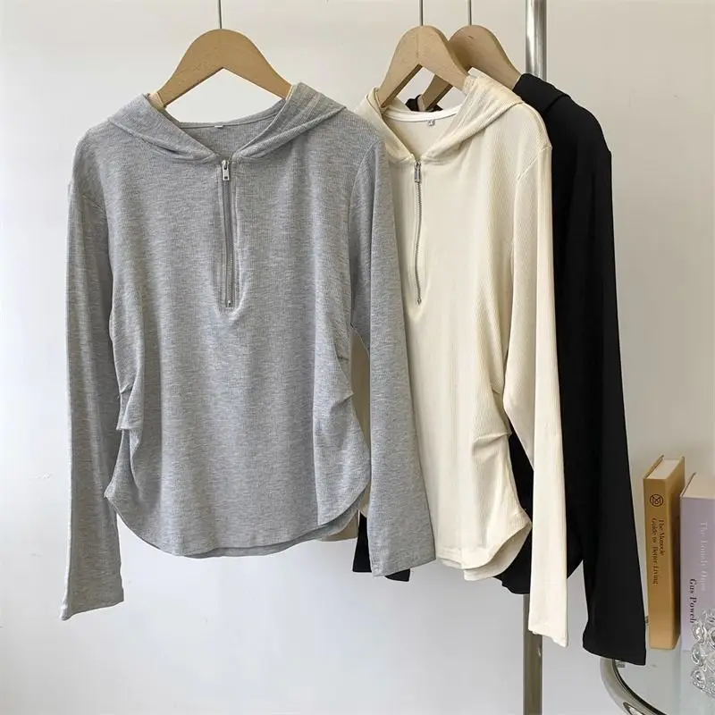 2025 New Women's Long Sleeve Zipper Hoodie T-Shirt Casual Base Layer Short Top Pleated Waist in Polyester Fiber from China